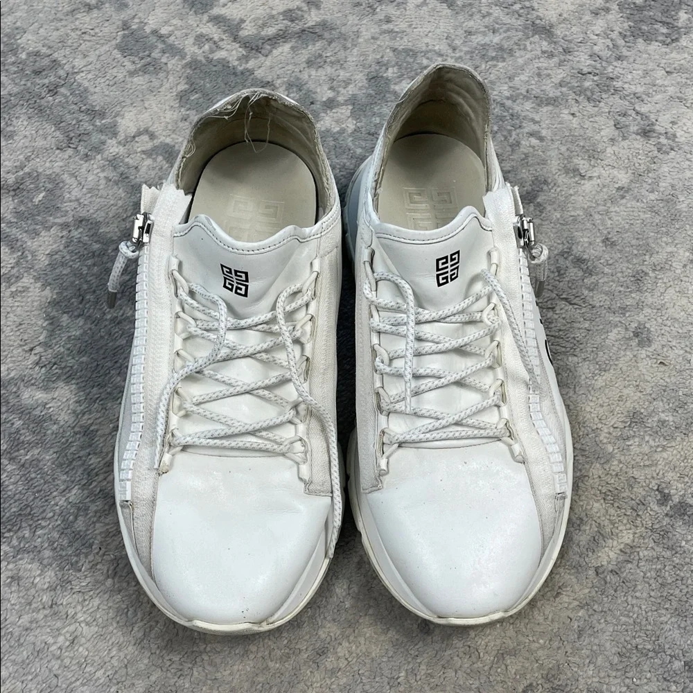 Givenchy Spectre Runner Sneakers In Leather With Zip White Sz 41